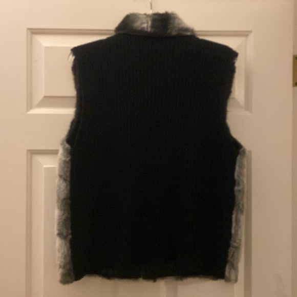 Unique black and gray faux fur vest - Picture 5 of 6